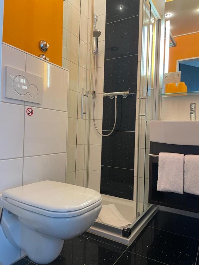 Hotel Unterfeldhaus Erkrath Εξωτερικό φωτογραφία