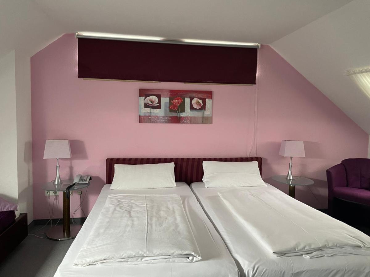 Hotel Unterfeldhaus Erkrath Εξωτερικό φωτογραφία