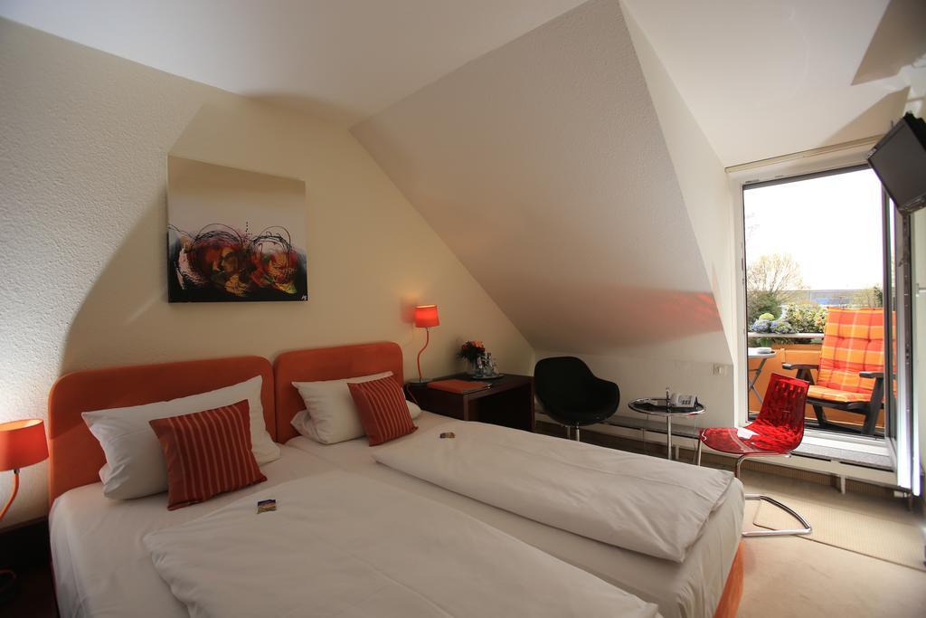 Hotel Unterfeldhaus Erkrath Εξωτερικό φωτογραφία