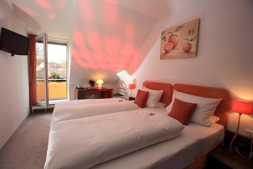 Hotel Unterfeldhaus Erkrath Εξωτερικό φωτογραφία