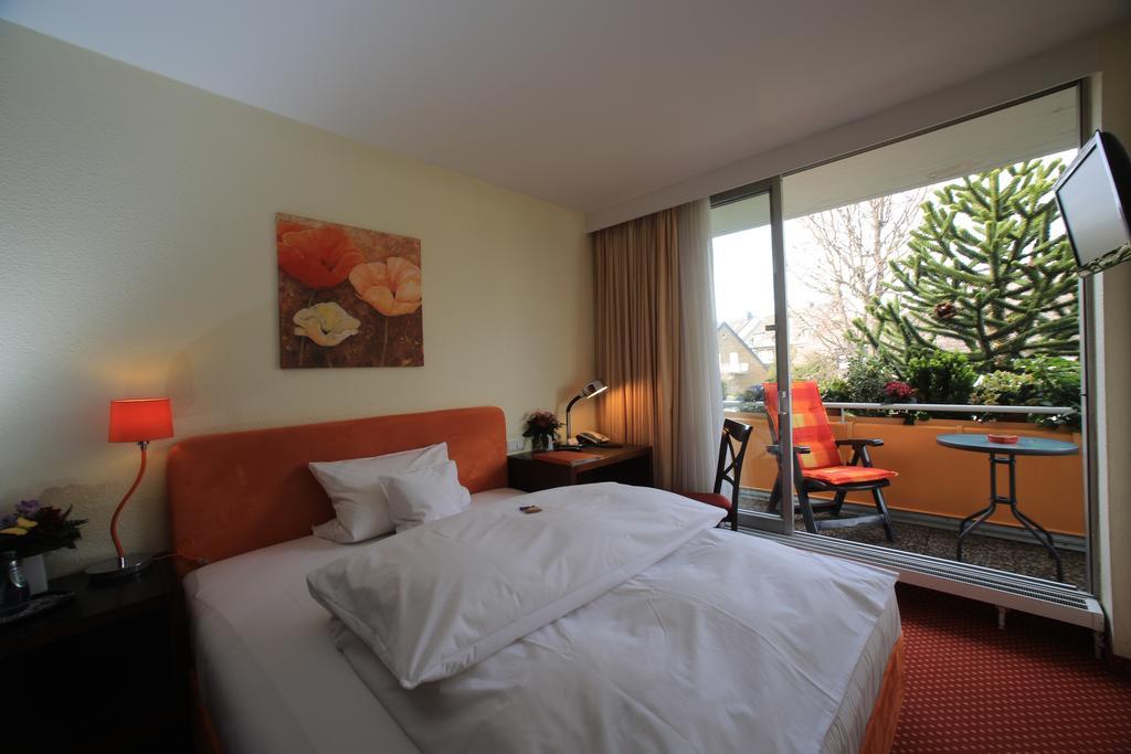 Hotel Unterfeldhaus Erkrath Εξωτερικό φωτογραφία