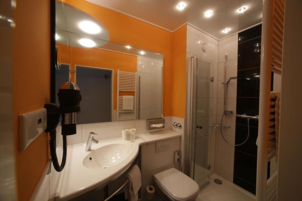 Hotel Unterfeldhaus Erkrath Εξωτερικό φωτογραφία